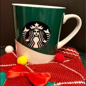 🎄Starbucks 2019 Green and White Coffee Mug-18oz🎄